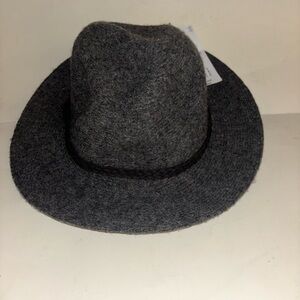 New w/Tag LIZ CLAIBORNE Woman's Ladies Grey/Black  Wool Blend Fedora Hat.